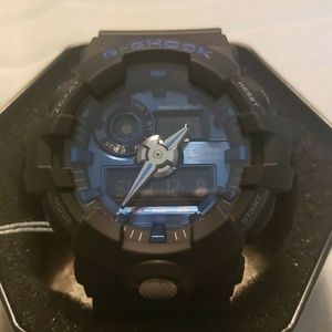 Casio G-Shock  GA-710-1A2